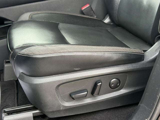 2022 Nissan Pathfinder SL *ONE OWNER*