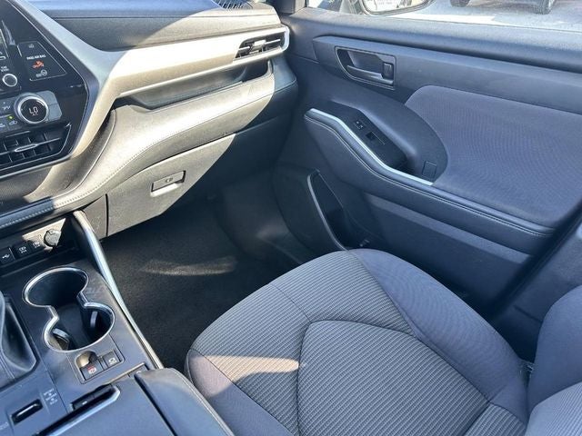 2021 Toyota Highlander LE IN SHOP AVAILABLE SOON
