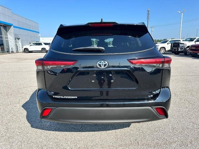 2021 Toyota Highlander LE IN SHOP AVAILABLE SOON