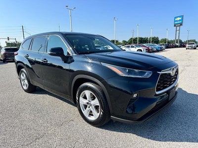 2021 Toyota Highlander LE IN SHOP AVAILABLE SOON