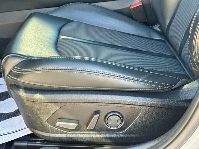 2022 Kia K5 GT-Line *ONE OWNER* IN SHOP AVAILABLE SOON