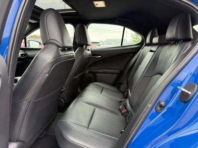 2024 Lexus UX 250h Base *SUNROOF& HEADS UP DISPLAY*