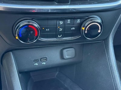 2024 Buick Encore GX Preferred *ONE OWNER*