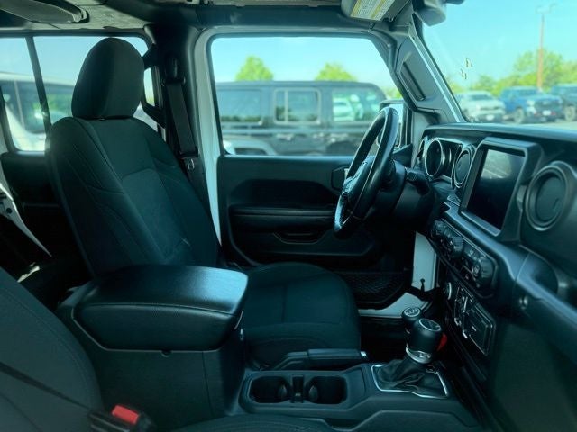 2022 Jeep Gladiator Willys