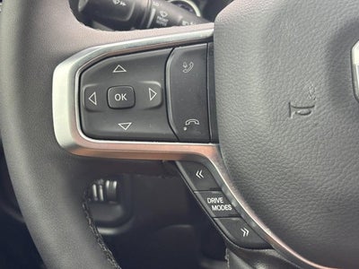 2025 RAM 1500 Big Horn Crew Cab 4x4 5'7" Box