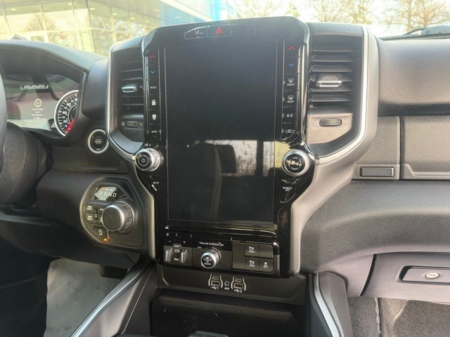 2025 RAM 1500 Big Horn/Lone Star NIGHT EDITION