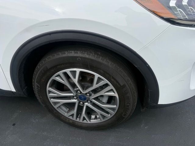 2022 Ford Escape Hybrid SEL