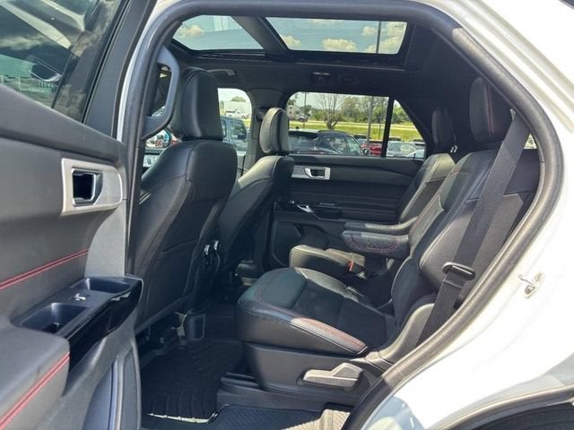 2024 Ford Explorer ST-Line