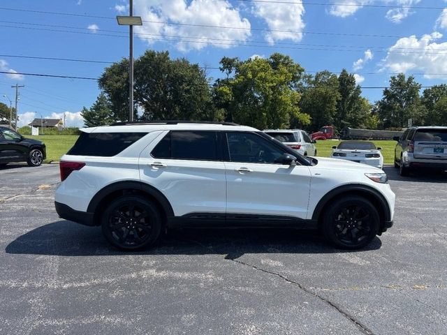 2024 Ford Explorer ST-Line