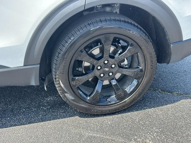 2024 Ford Explorer ST-Line