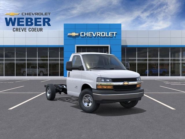 2025 Chevrolet Express 3500 Work Van Cutaway