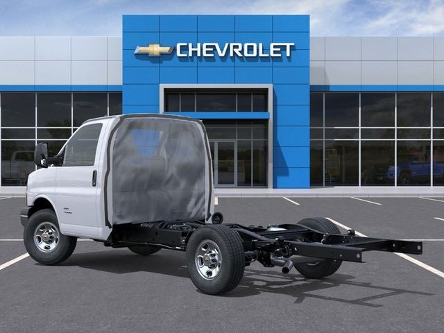 2025 Chevrolet Express 3500 Work Van Cutaway