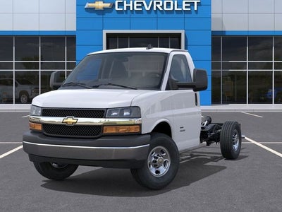 2025 Chevrolet Express 3500 Work Van Cutaway