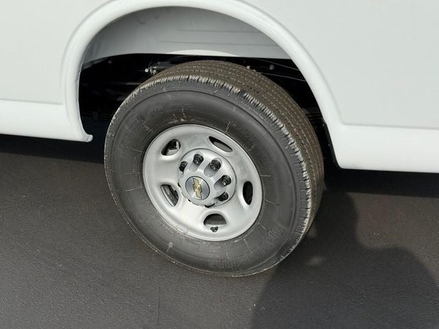 2025 Chevrolet Express 3500 Work Van Cargo