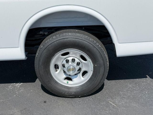 2026 Chevrolet Express 3500 Work Van Cargo