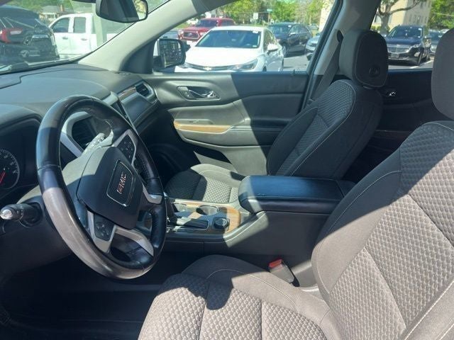 2017 GMC Acadia SLE-2