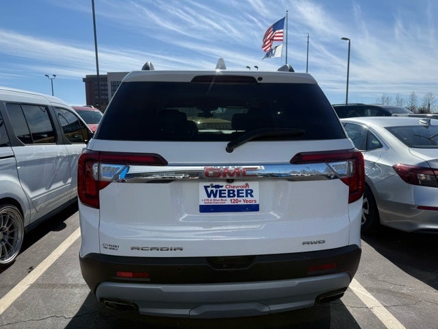 2023 GMC Acadia SLT