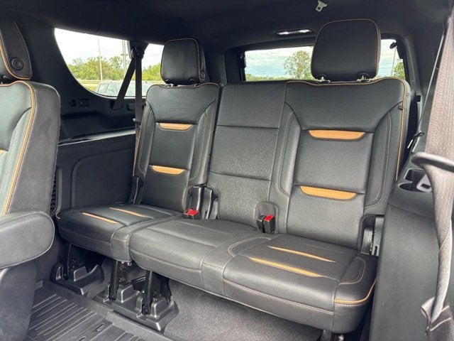 2022 GMC Yukon XL AT4