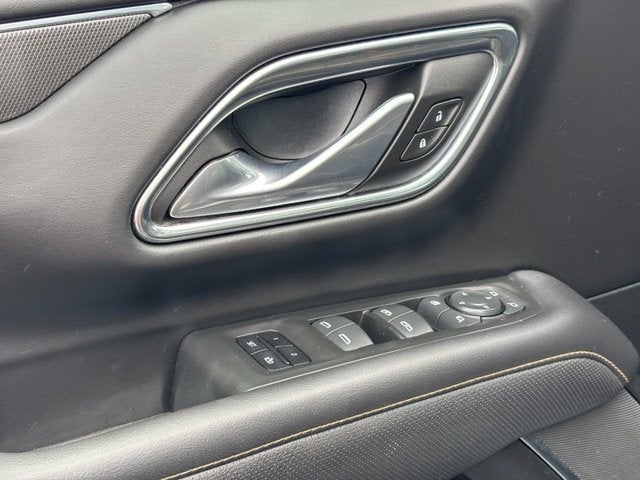 2022 GMC Yukon XL AT4
