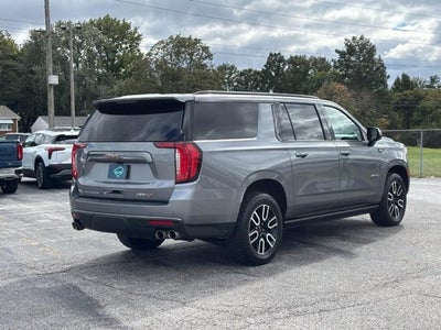 2022 GMC Yukon XL AT4