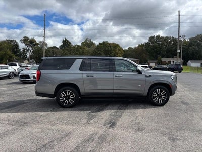 2022 GMC Yukon XL AT4