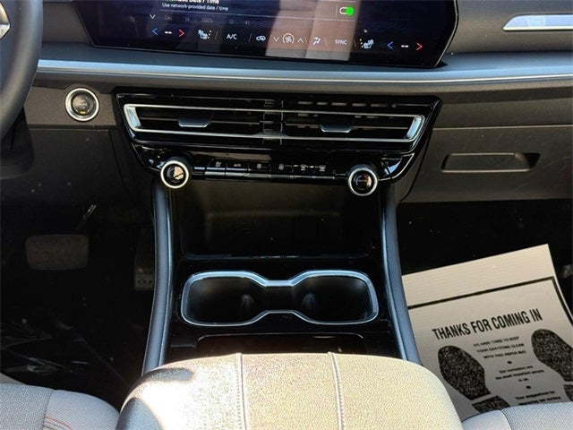 2024 Chevrolet Traverse LT 2LT