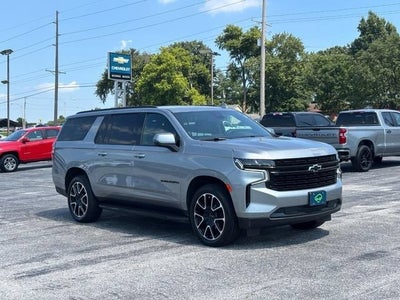 2024 Chevrolet Suburban RST