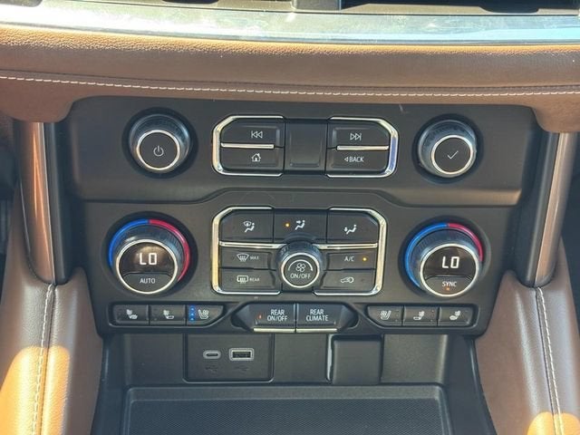 2023 Chevrolet Suburban High Country