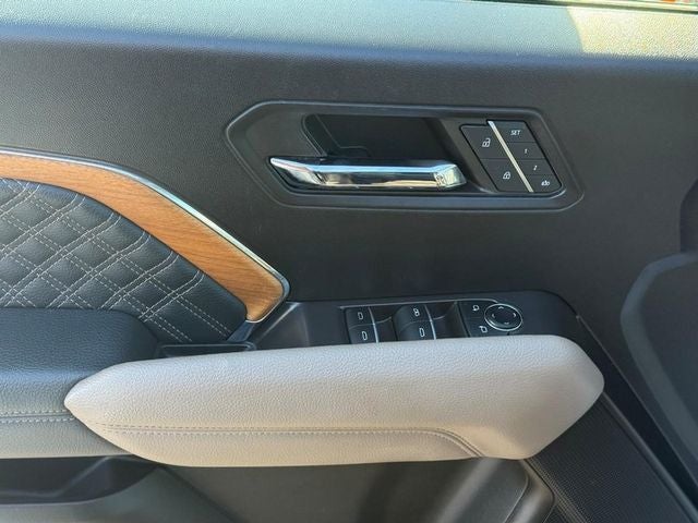 2024 GMC Canyon Denali