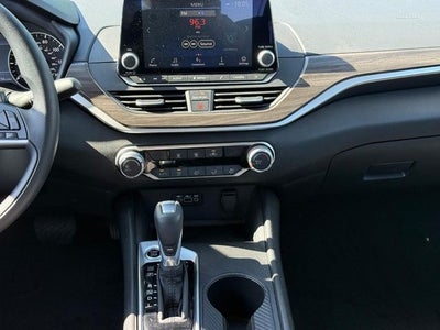2025 Nissan Altima 2.5 SV