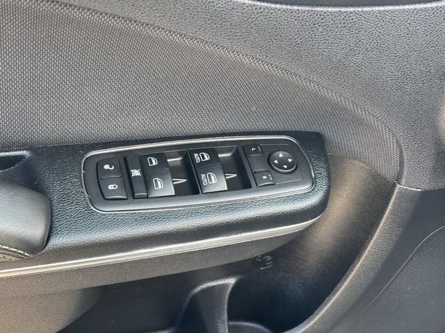 2015 Dodge Charger SE