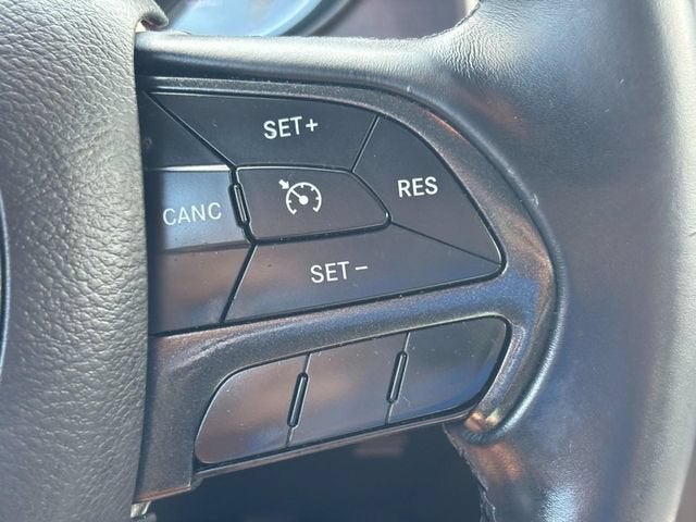 2015 Dodge Charger SE