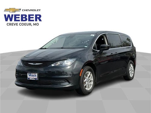2023 Chrysler Voyager LX