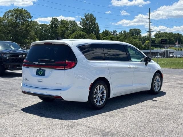 2026 Chrysler Pacifica Limited