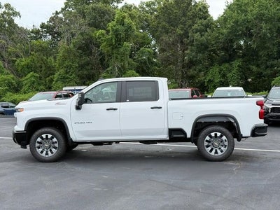 2026 Chevrolet Silverado 2500HD Custom
