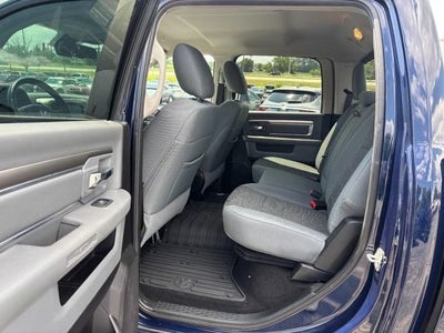 2018 RAM 1500 Big Horn Crew Cab 4x4 5'7" Box