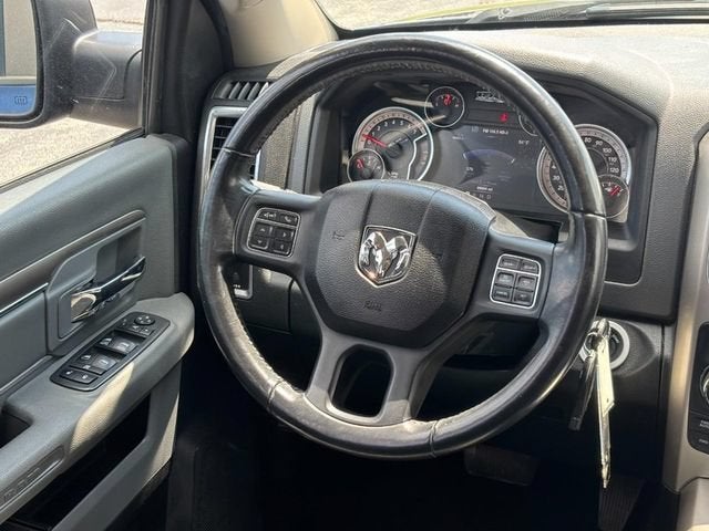 2018 RAM 1500 Big Horn Crew Cab 4x4 5'7" Box