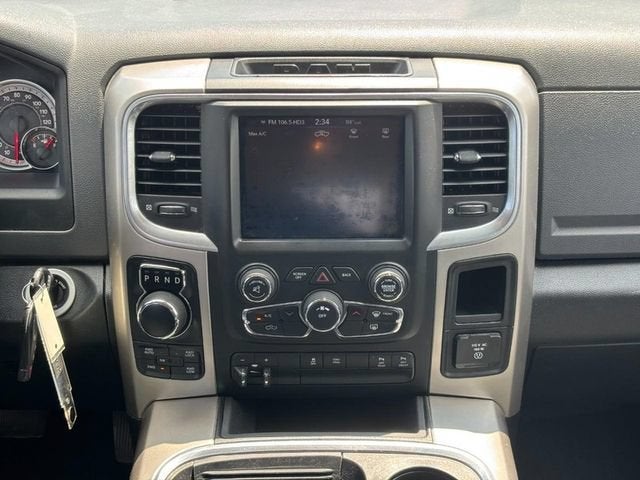 2018 RAM 1500 Big Horn Crew Cab 4x4 5'7" Box
