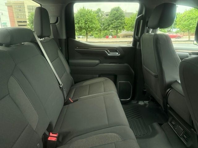 2025 Chevrolet Silverado 1500 LT LT1
