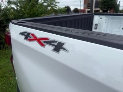 2025 Chevrolet Silverado 1500 LT LT1