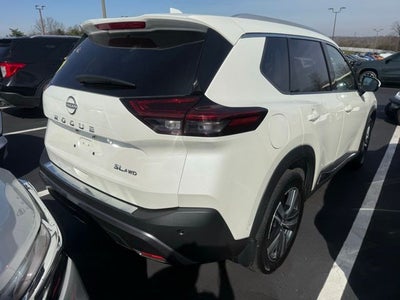 2022 Nissan Rogue SL