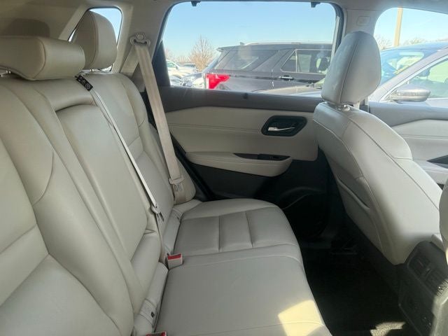 2022 Nissan Rogue SL