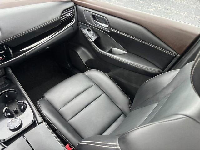 2023 Nissan Rogue SL Intelligent AWD