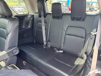 2023 Nissan Pathfinder SL 4WD