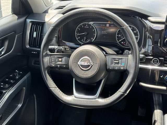 2023 Nissan Pathfinder SL 4WD