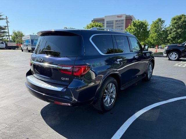 2024 INFINITI QX80 LUXE