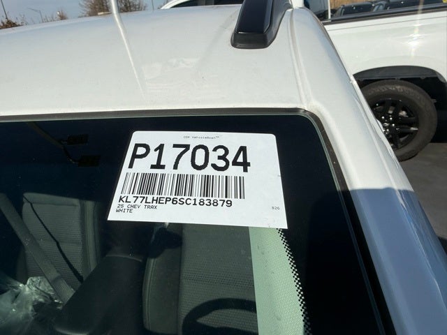 2025 Chevrolet Trax LT