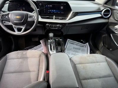 2025 Chevrolet Trax LT