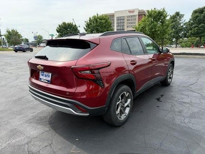 2025 Chevrolet Trax LT