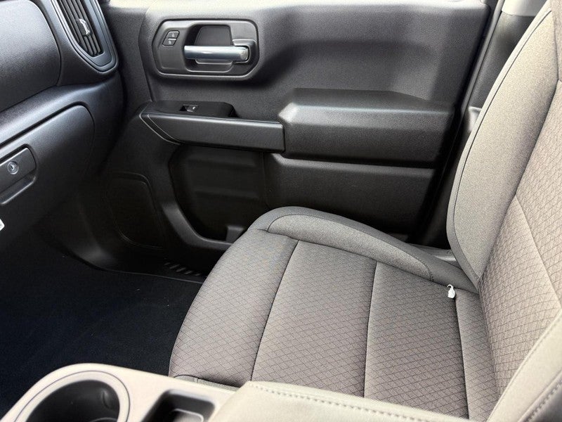 2026 Chevrolet Silverado 2500HD 4WD Crew Cab 159" Custom